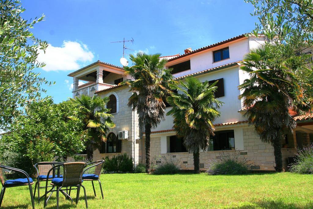 Korsa Apartment Sveti Lovreč Pazenatički Zewnętrze zdjęcie