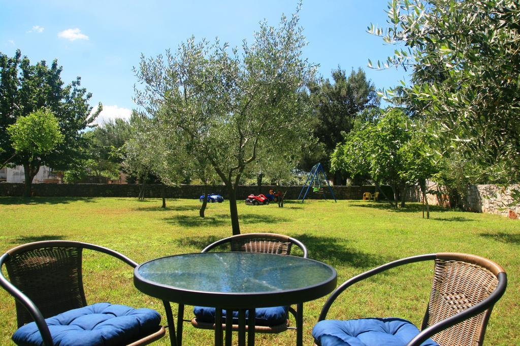 Korsa Apartment Sveti Lovreč Pazenatički Zewnętrze zdjęcie