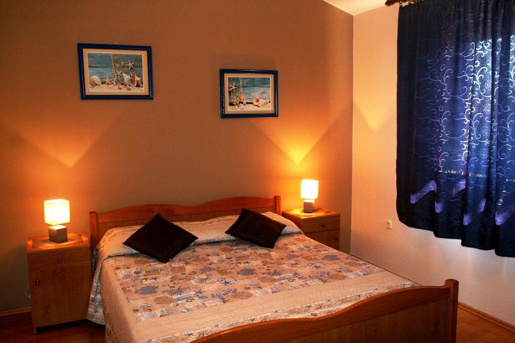 Korsa Apartment Sveti Lovreč Pazenatički Zewnętrze zdjęcie