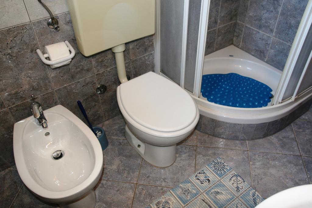 Korsa Apartment Sveti Lovreč Pazenatički Zewnętrze zdjęcie